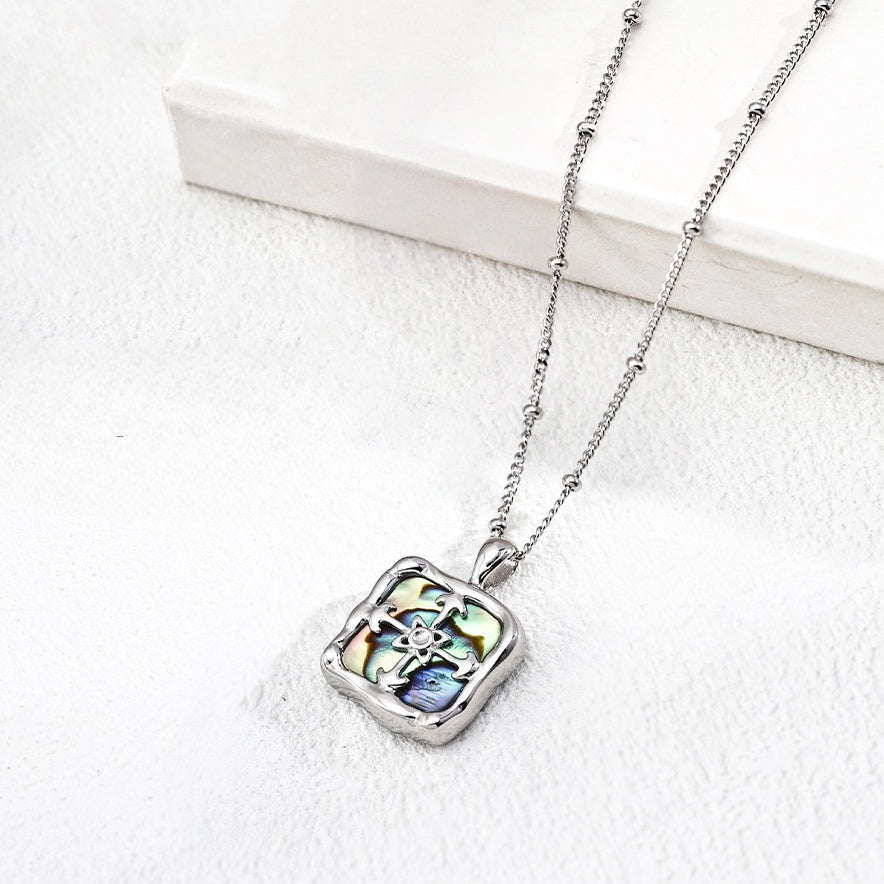 アバロンシェルのネックレス