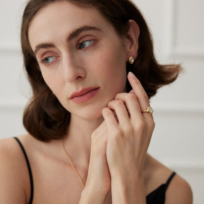 ゴールド オーバル型 スタッド ピアス