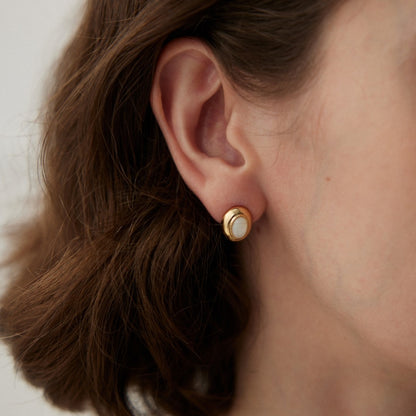 ゴールド オーバル型 スタッド ピアス
