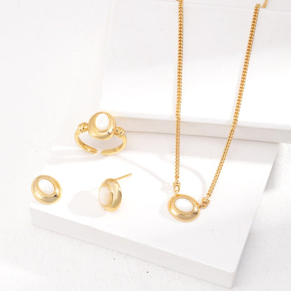 ゴールド オーバル型 スタッド ピアス