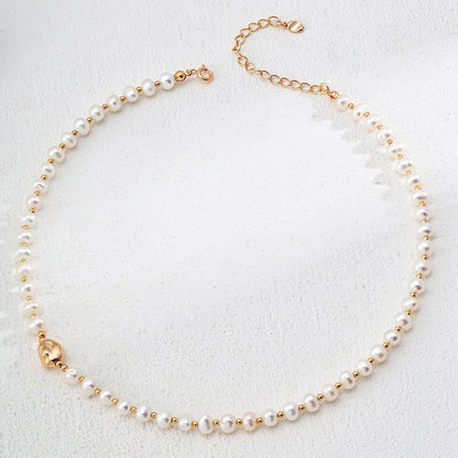 パールチャームネックレス