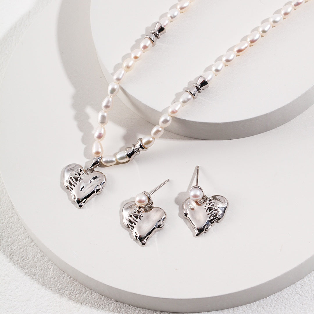 ハート型淡水パールS925ゴールドメッキネックレス