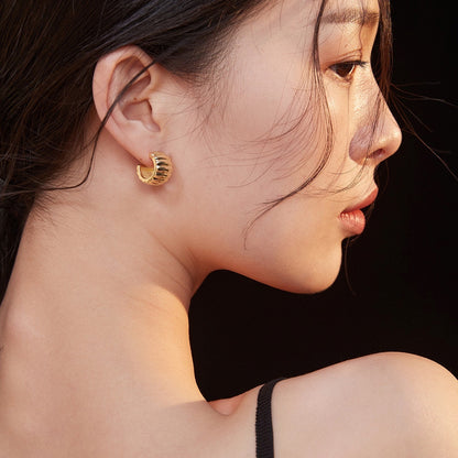 リブデザイン ピアス