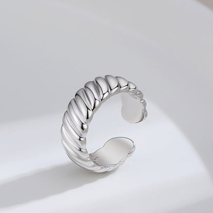 リブデザイン リング