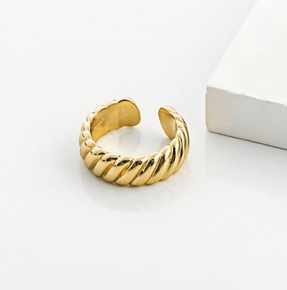 リブデザイン リング