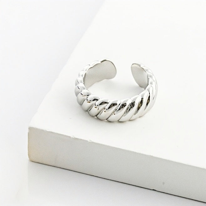 リブデザイン リング